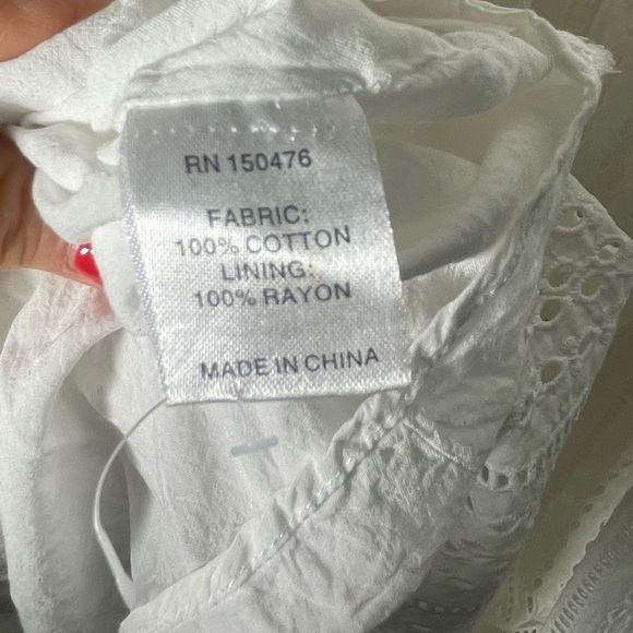 CROSBY by MOLLIE BURCH Joe Joe White Eyelet flutter Sleeve Dress Sz L Tiered - Picture 16 of 16